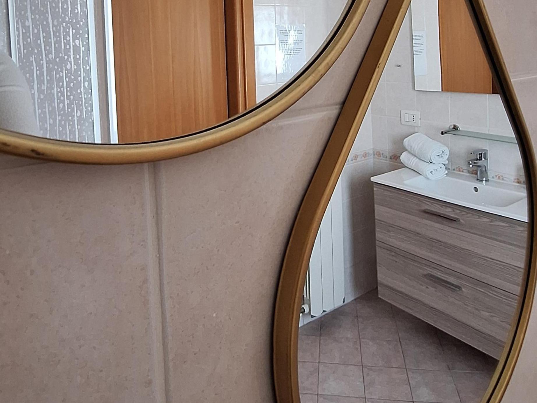 Laranda Rooms Milazzo Bagian luar foto